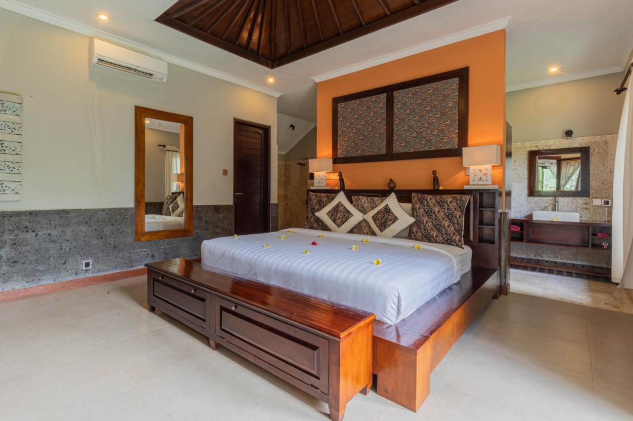 ซัวราแอร์ลักชูรี่วิลลาอูบัด Villa อูบุด ภายนอก รูปภาพ